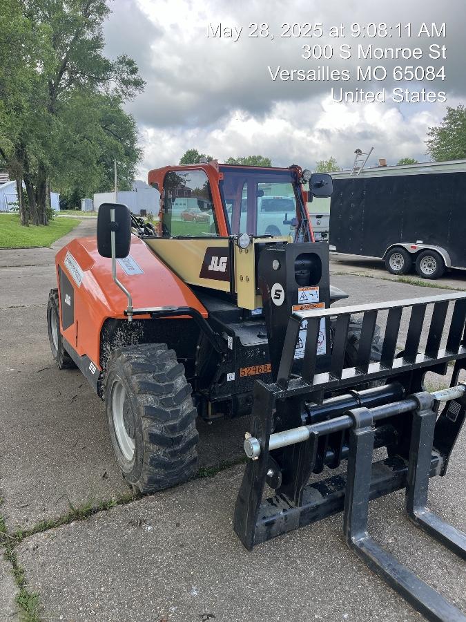 2025 JLG 519