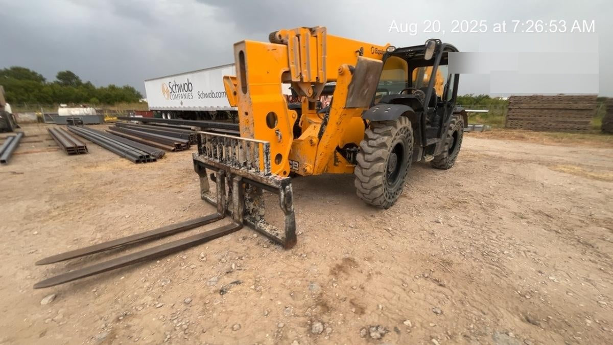 2023 JCB 510-56