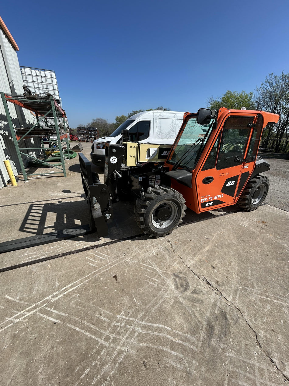 2026 JLG 519