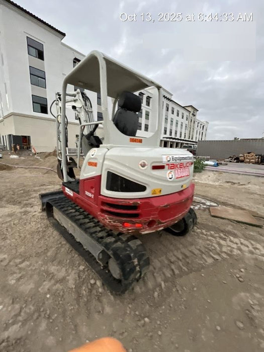 2021 TAKEUCHI TB250-2R