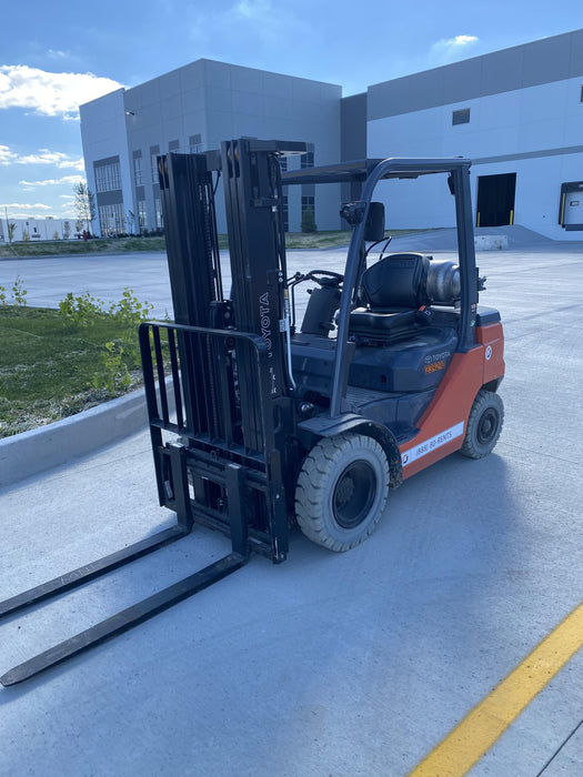 2022 TOYOTA 50-8FGU25