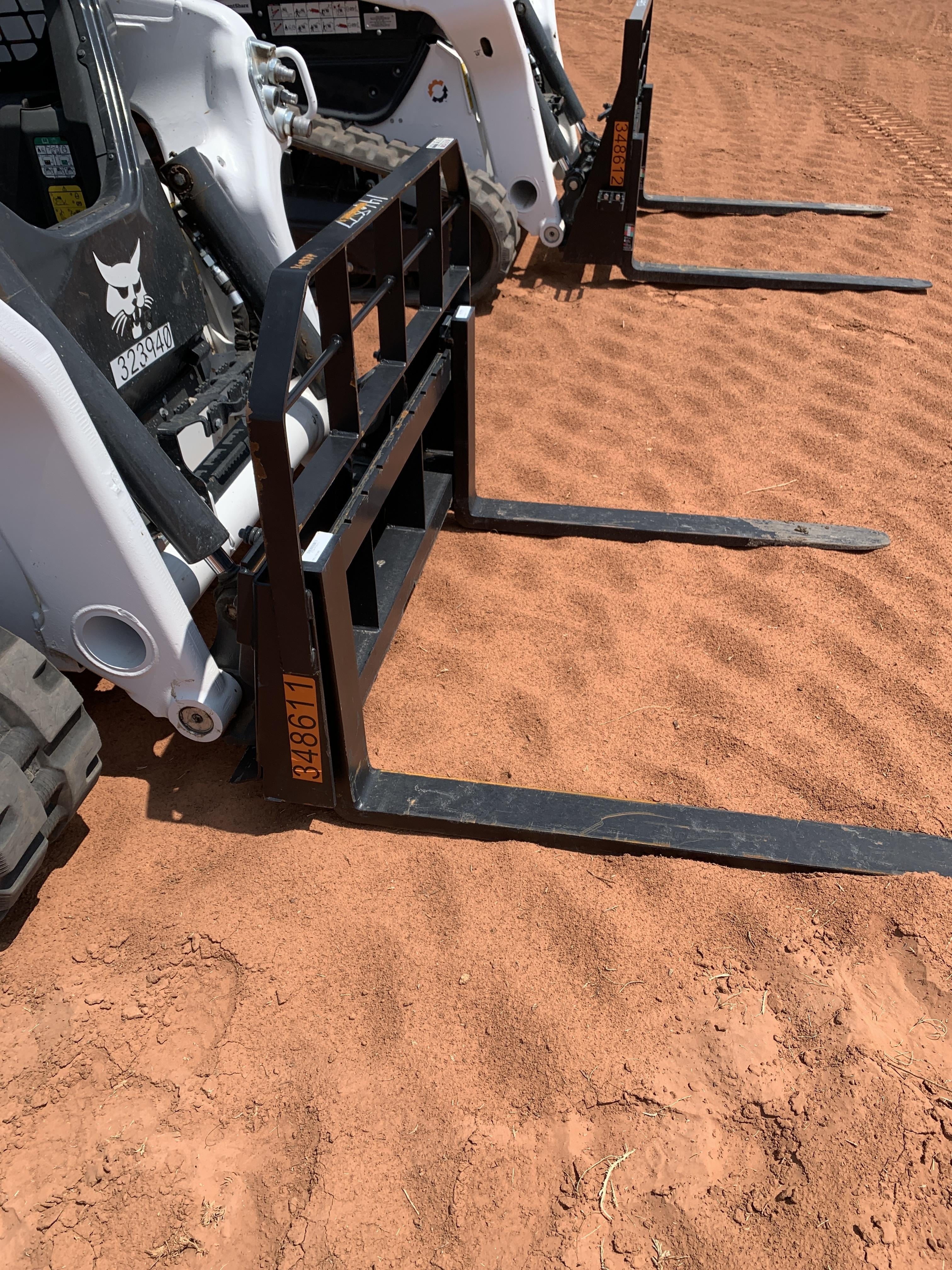 2023 ARROW MATERIAL HANDLING 48" Pallet Forks - Arrow