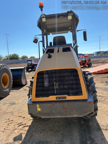 2020 CASE SV207E