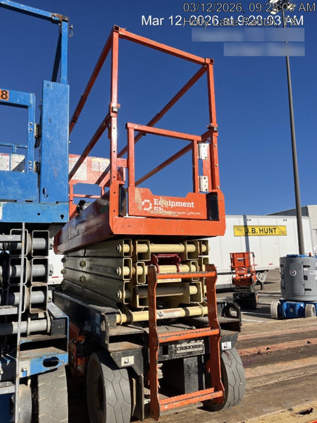 2023 JLG ES2632