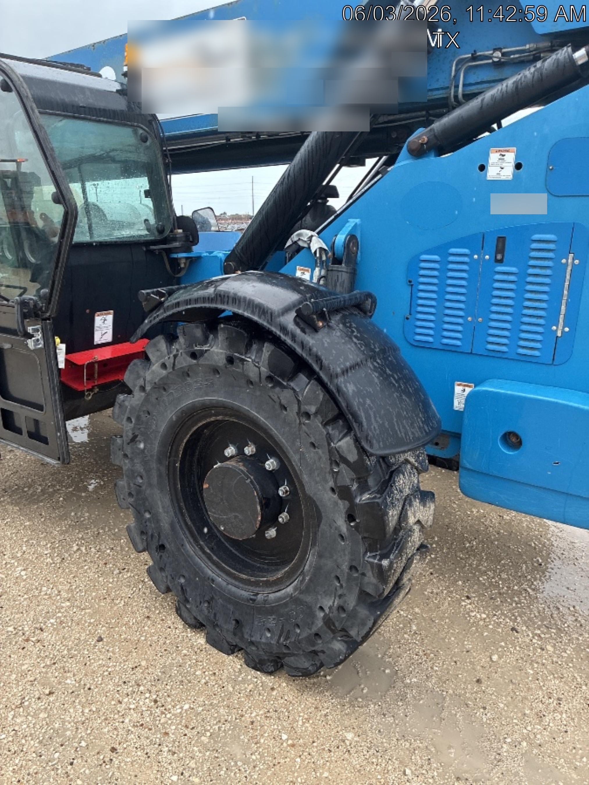 2019 Genie GTH-1056 Cab/Heat/AC, Solid RT Tires, LED Work Lights, Beacon 60" QA Carriage, 60" Forks