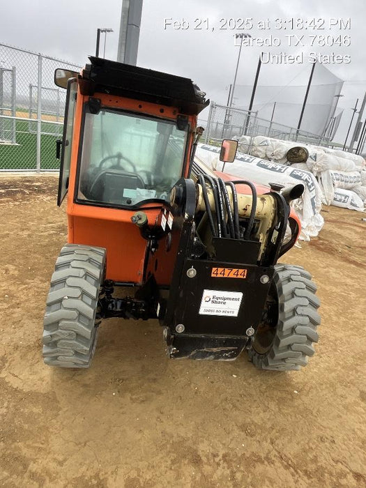 2019 JLG G5-18A Cab/Heat/Air, NM Solid Tires, Beacon w/48" Carriage, 48" Pallet Forks