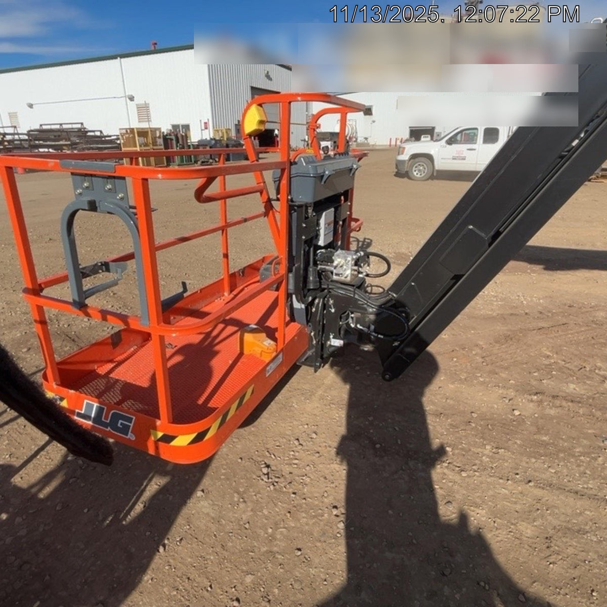 2025 JLG 660SJ