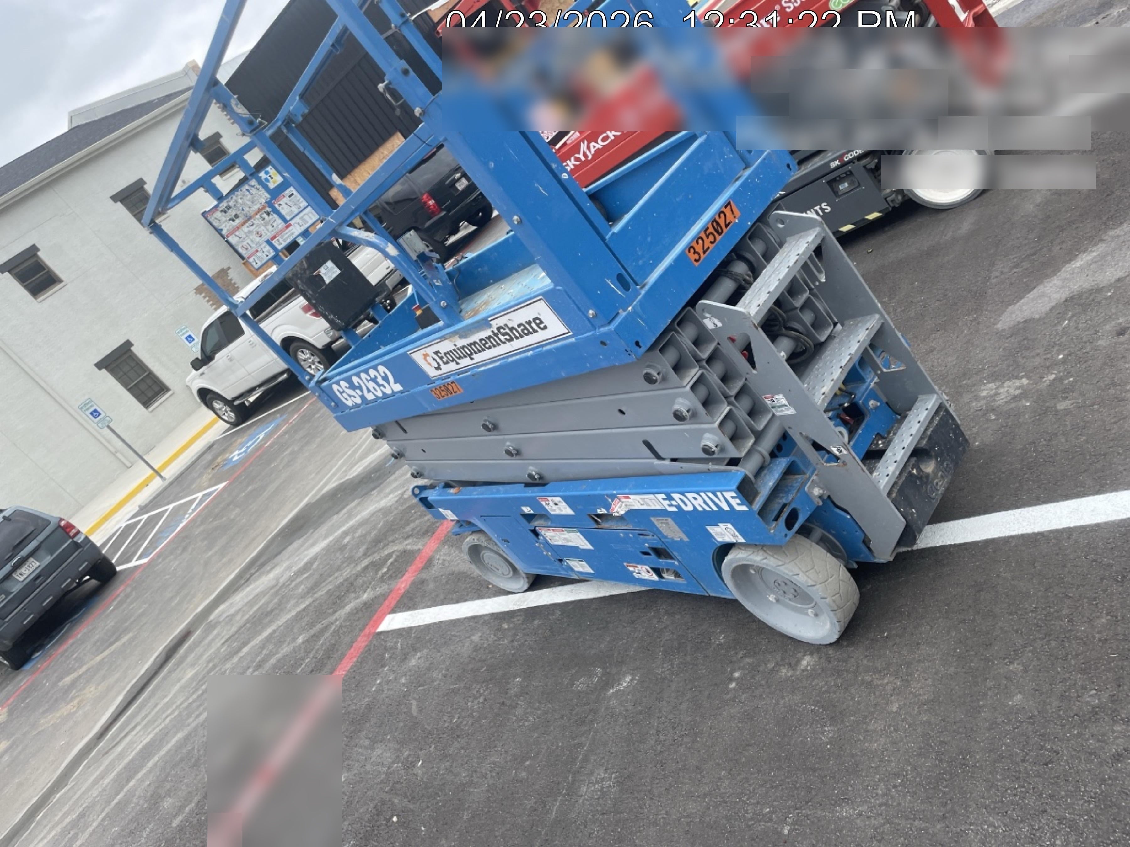 2023 GENIE GS-2632