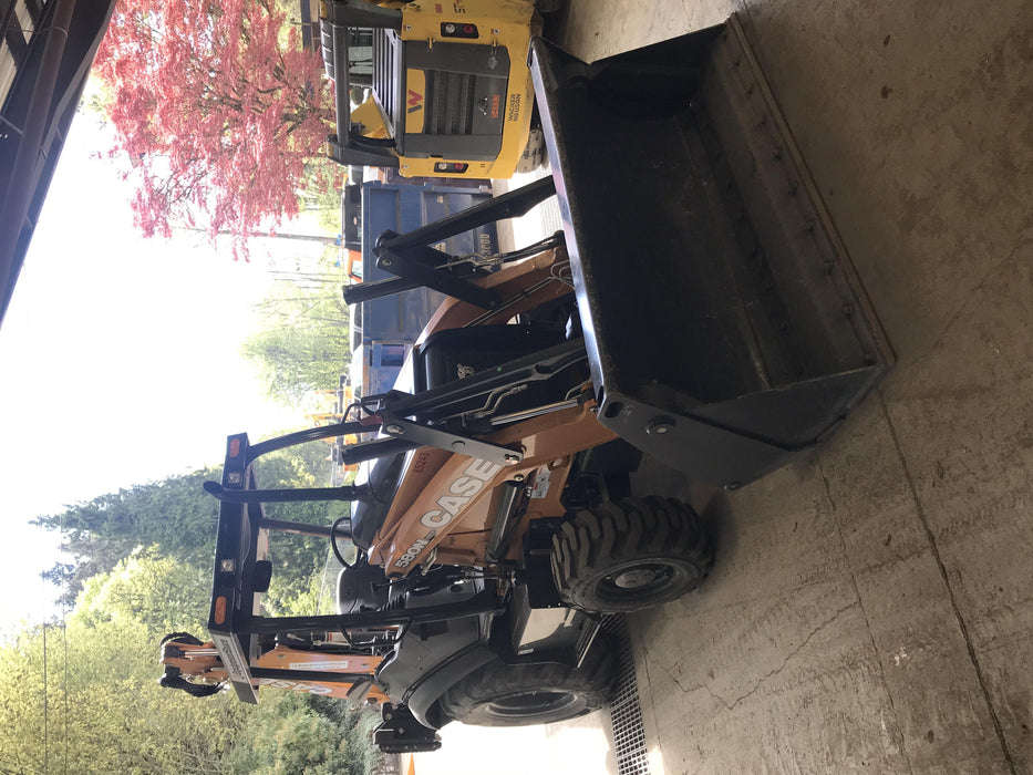 2020 CASE 580N EP - Extendable Backhoe