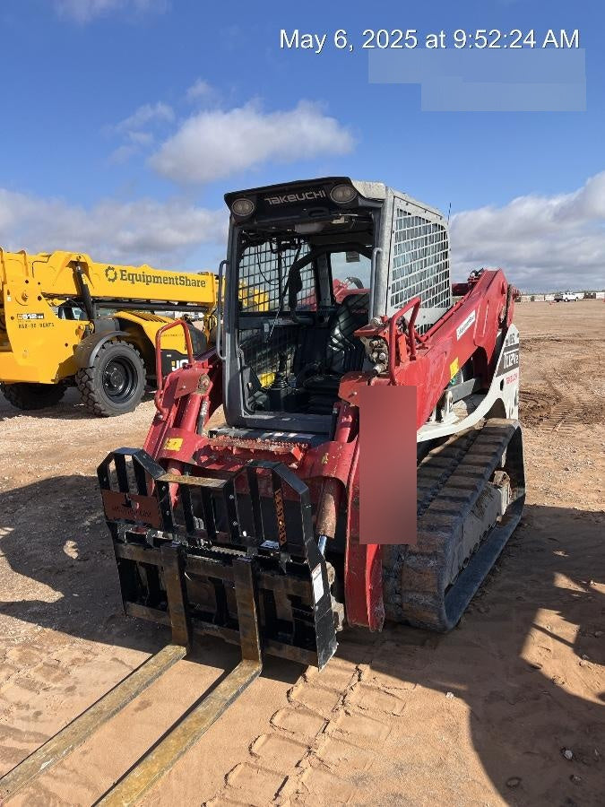 2020 Takeuchi TL12V2-CR Cab, Rubber Track
