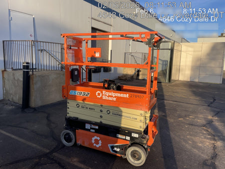 2022 JLG ES1932