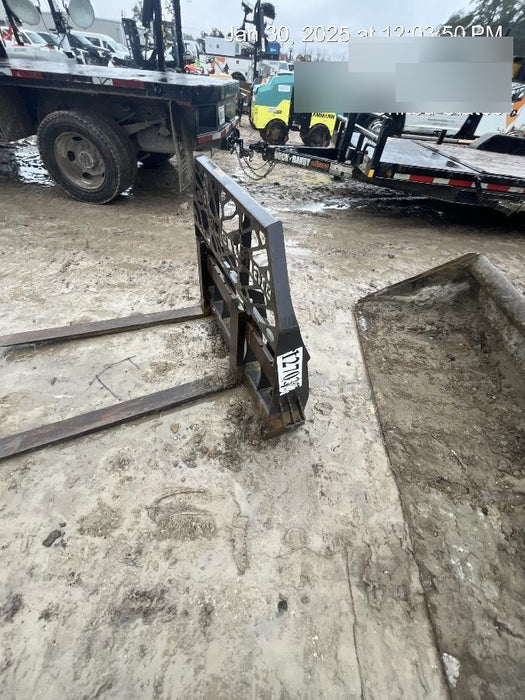 2021 PALADIN 48" Pallet Forks - Paladin