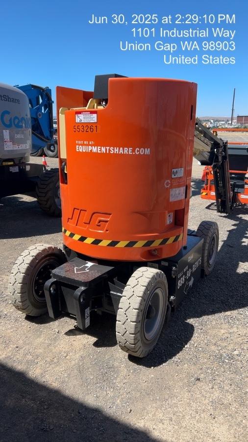 2025 JLG E300AJP