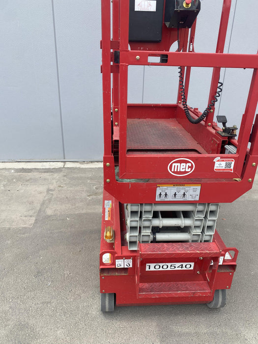 2020 MEC 1330SE Solid NM Tires, Steel Swing out Doors, LCS, Beacon, 900W Invertor