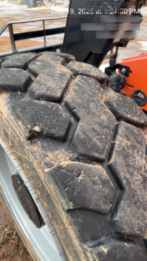 2020 Skytrak 8042 74 Hp, FF Tires, Work Lights, Beacon, Aux Hydraulics, Back up Alarm, Lifting Eye, ES Decals