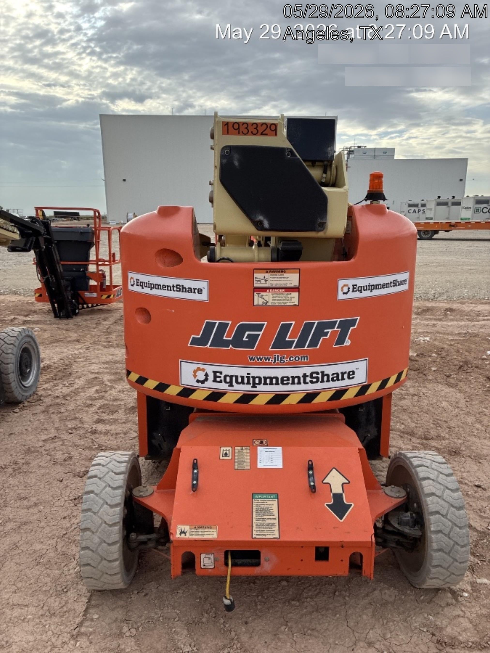 2021 JLG E400AJP Narrow