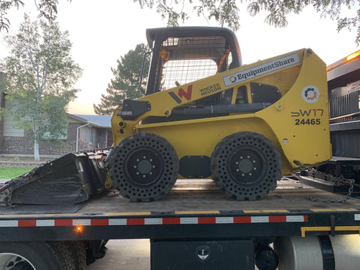 Wacker Neuson SW17 Wacker Neuson SW17 Open Rops, EH Controls, 2 Speed, Cyclonic Pre-Cleaner, Suspension Seat w/68" LP Bucket w/Smooth BOE