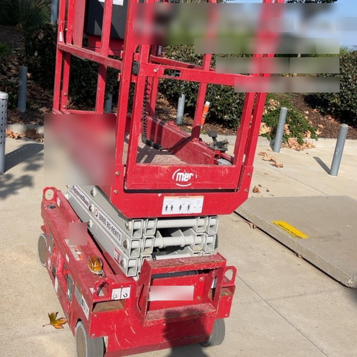 2020 MEC 1330SE Solid NM Tires, Steel Swing out Doors, LCS, Beacon, 900W Inverter