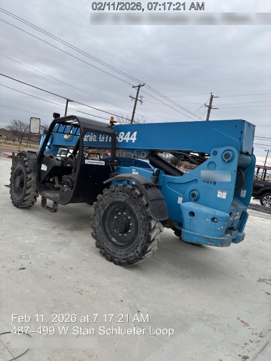 2017 GENIE GTH-844