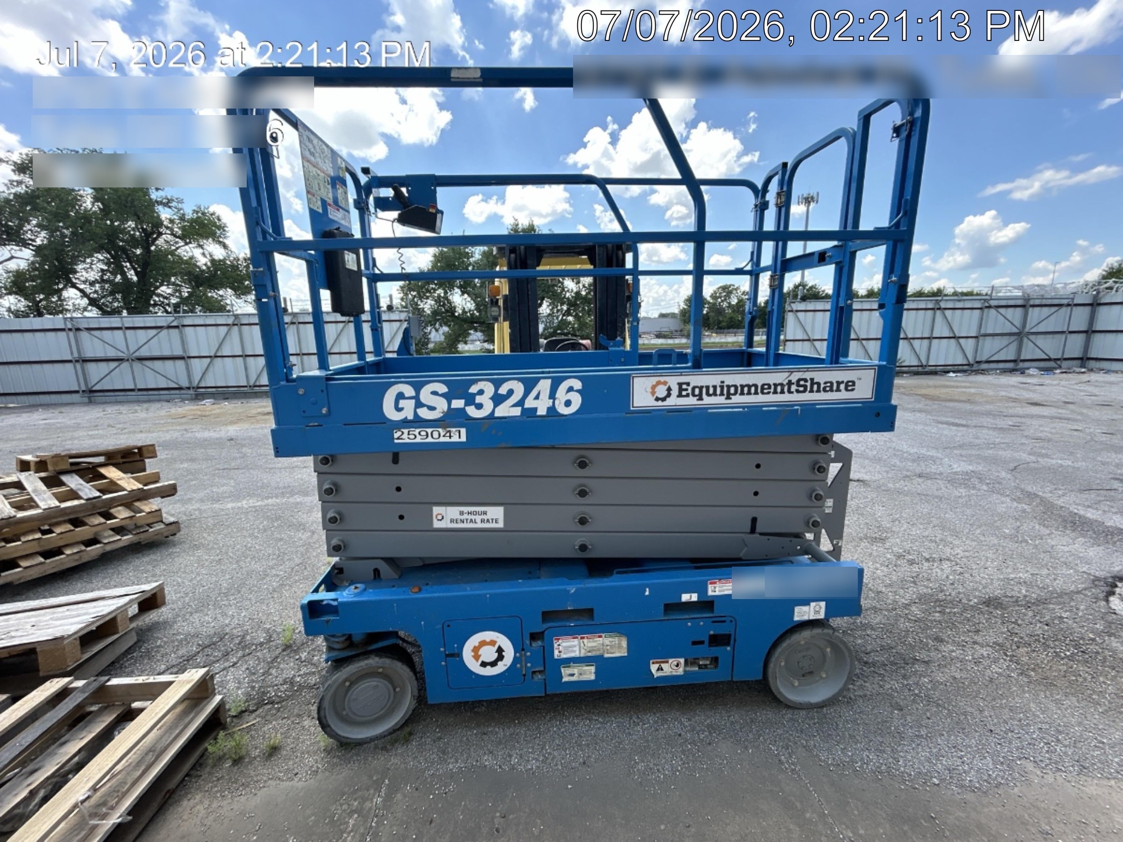 2022 GENIE GS-3246