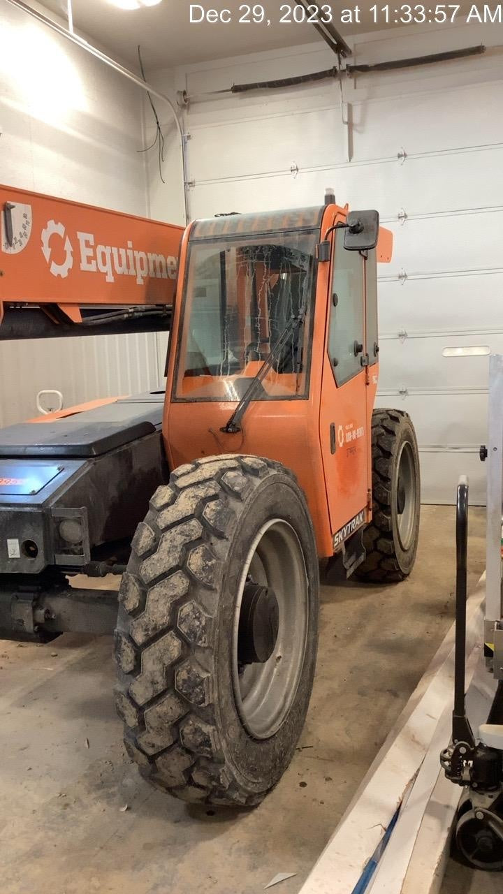 2023 SKYTRAK 8042