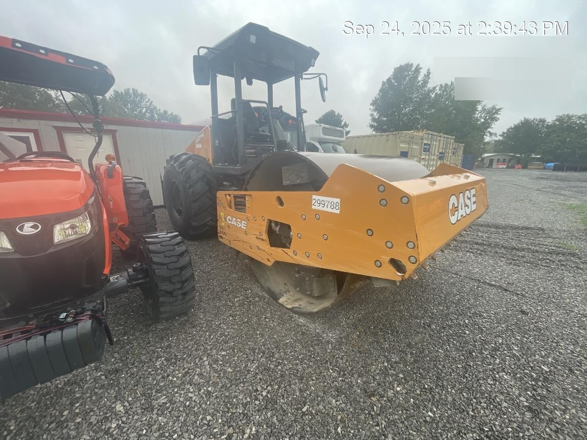 2023 CASE SV211E
