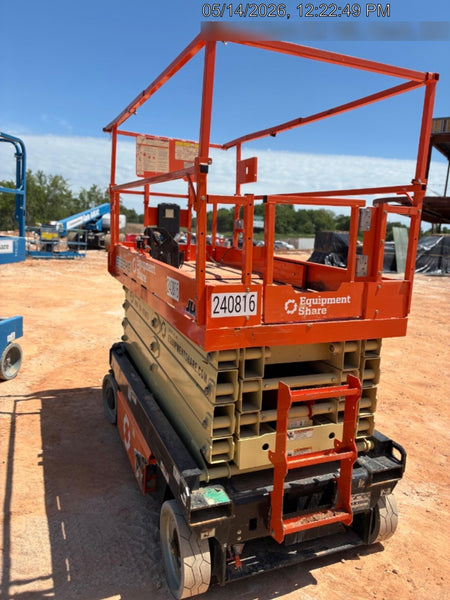 2022 JLG ES3246