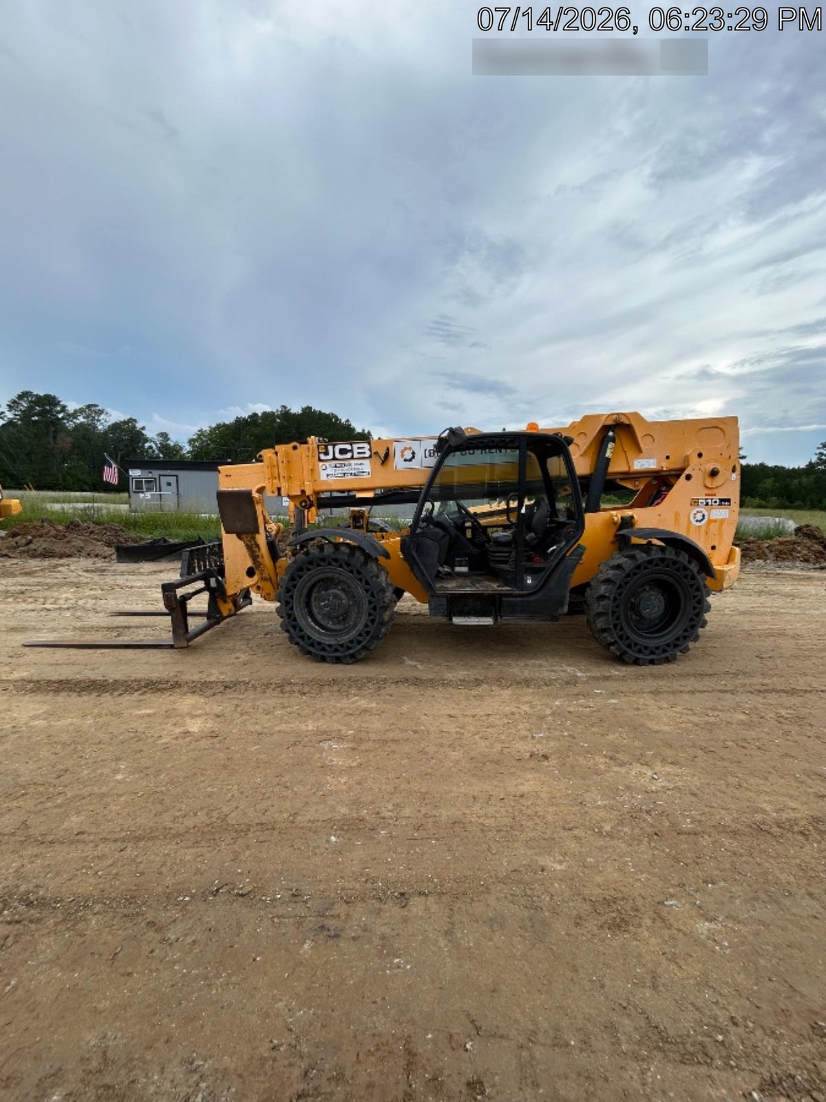 2019 JCB 510-56 Canopy, 74 HP, Solid Tires, STD Worklight, Beacon, Aux Hydraulics, Lifting Eye, Back up Alarm w/66" Carriage/60" Forks