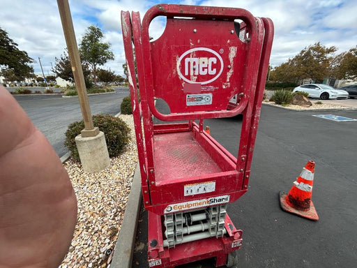 2020 MEC 1330SE Solid NM Tires, Steel Swing out Doors, LCS, Beacon, 900W Inverter