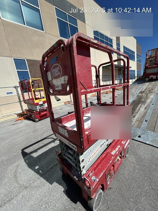 2019 MEC 1330SE MEC 1330SE w/ES Track Hardware, Full Extended 2 Year Warranty