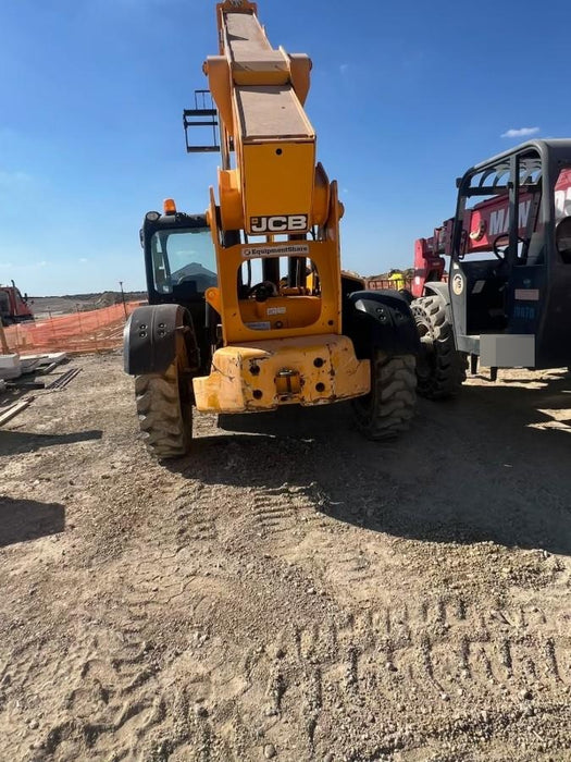 2020 JCB 510-56 Canopy, 74 HP, Solid Tires, STD Worklight, Beacon, Aux Hydraulics, Lifting Eye, Back up Alarm w/66" Carriage/60" Forks