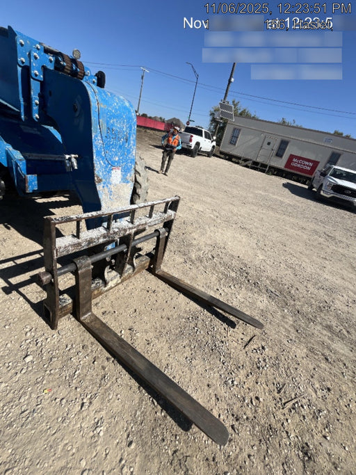 2018 Genie GTH-844 Genie GTH-844D w/Open ROPS, FF Tires, Work Light/Beacon, 60" Carriage and Forks