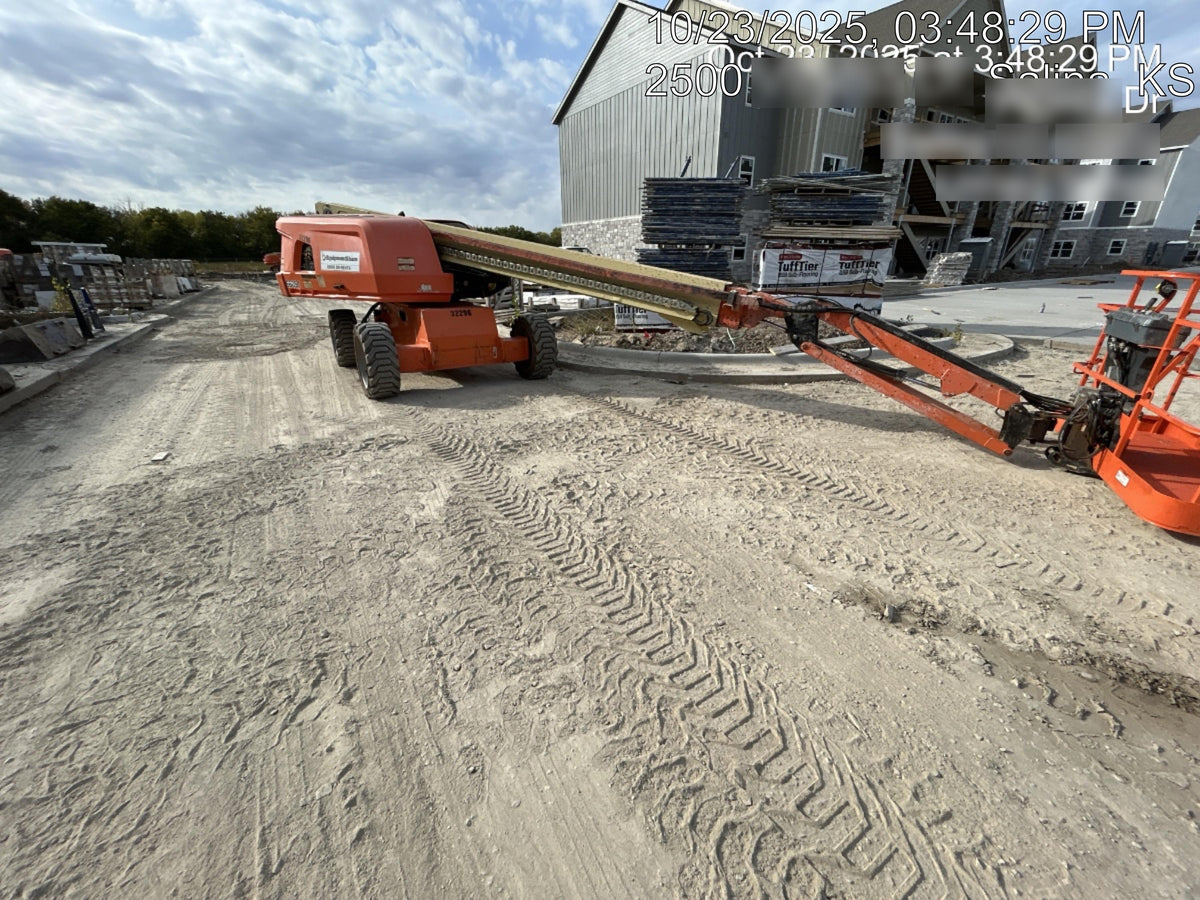 2019 JLG 660SJ