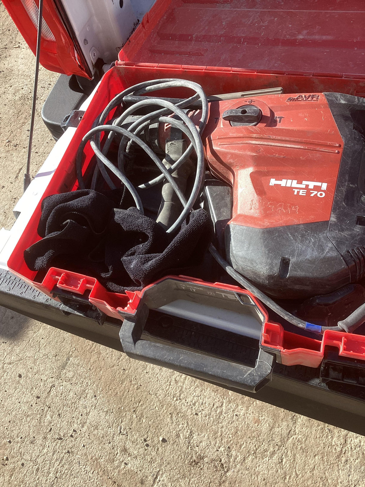 2020 HILTI TE 1000-AVR
