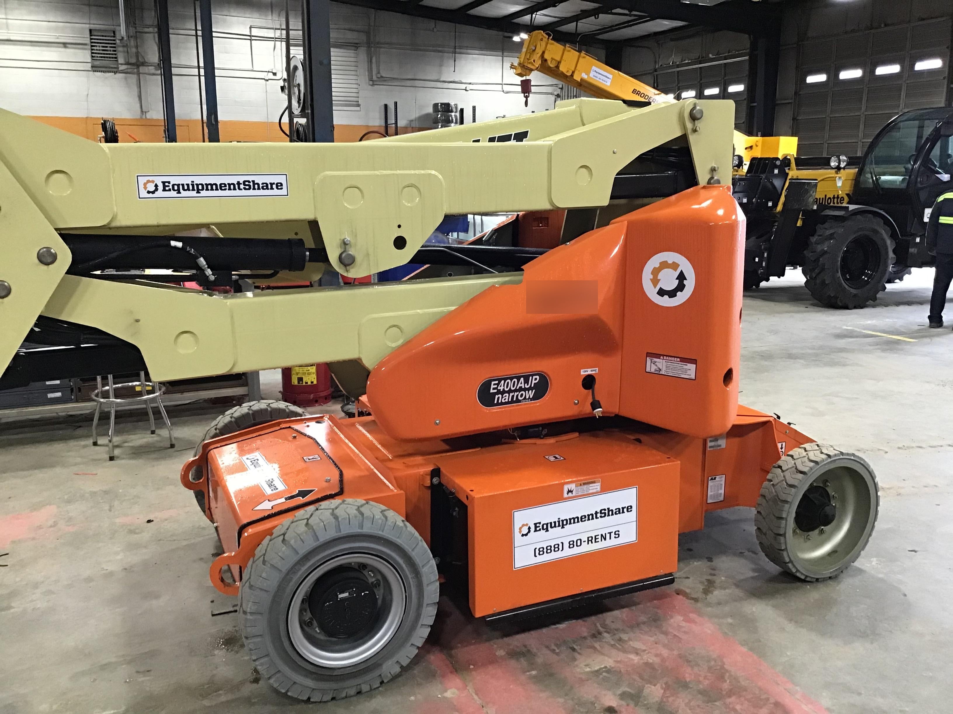 2020 JLG E400AJPN