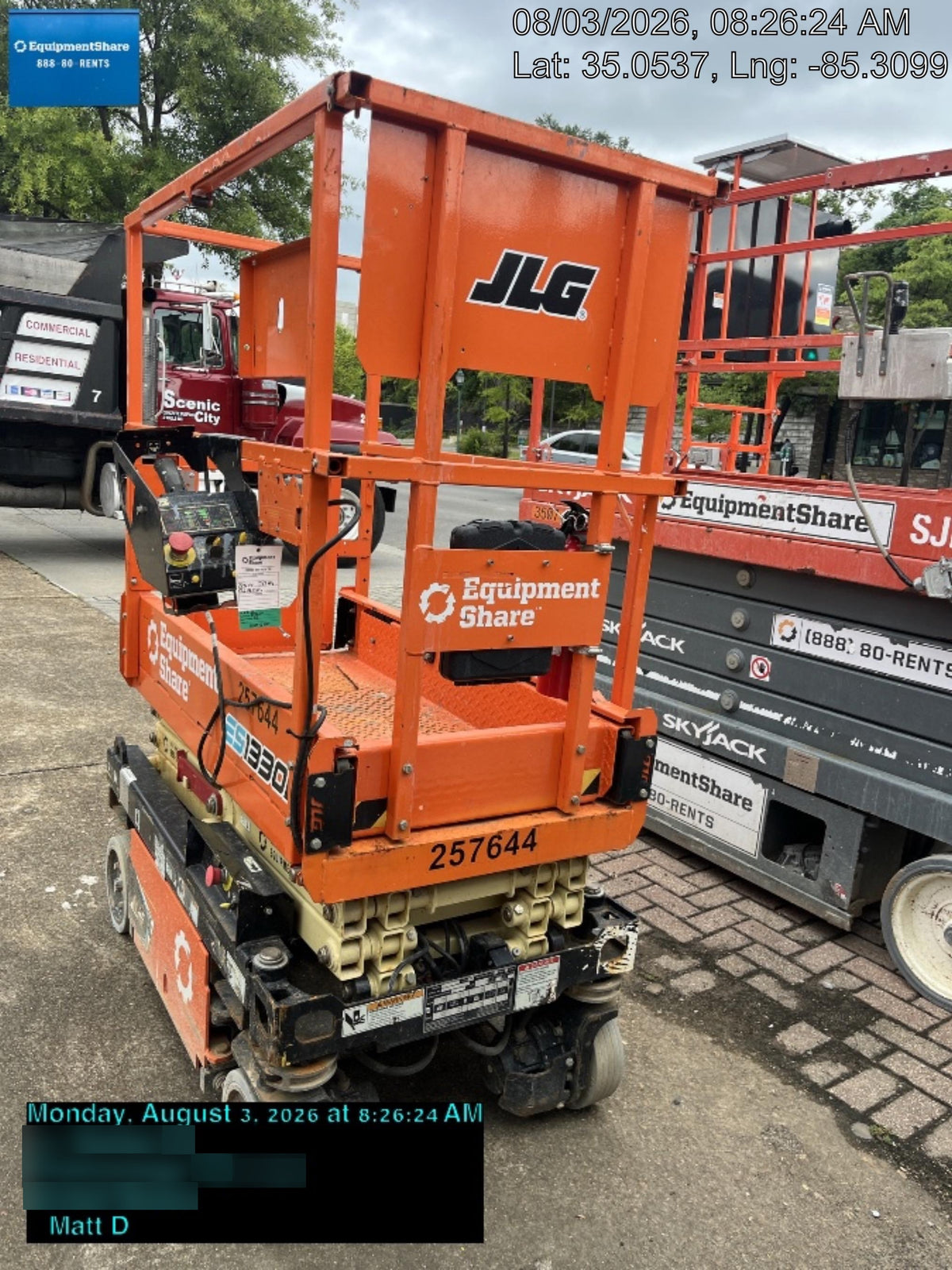 2022 JLG ES1330L