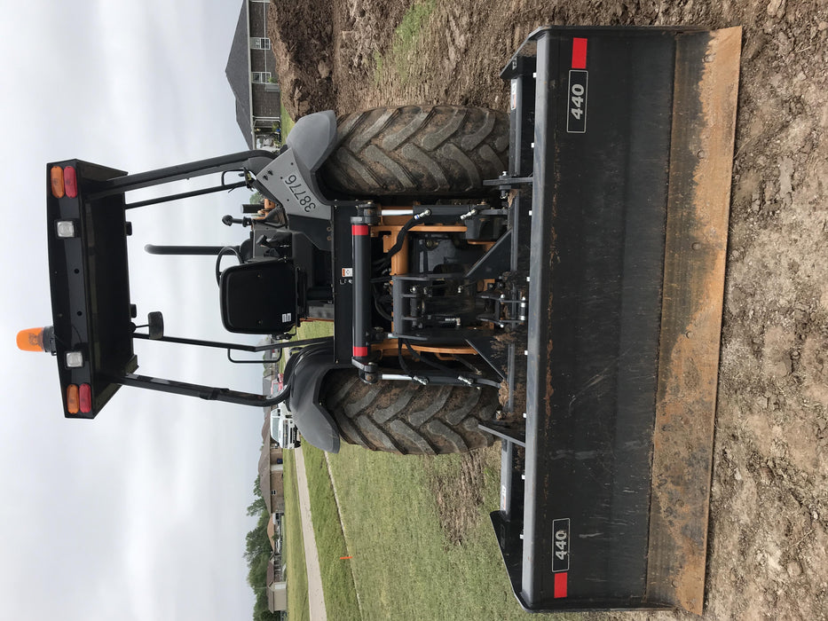 2019 Case 570N EP Canopy, 4WD, GP Front Bucket, Dual Tilt Cylinder, 84" Box Blade w/ Scarifier, Wheel Weights, Beacon
