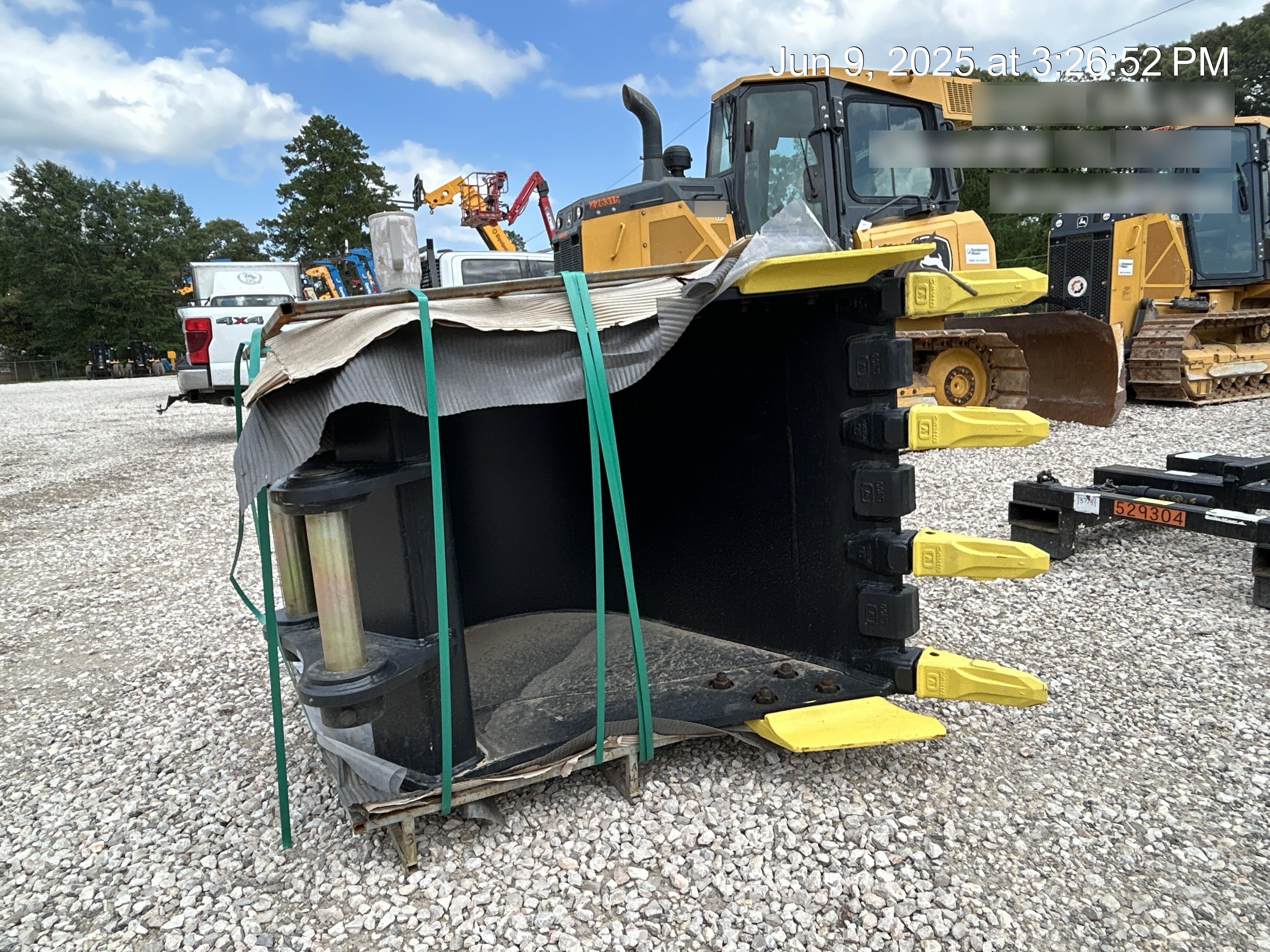 2025 GEO XD 36" Bucket, 45-55k - GeoXD