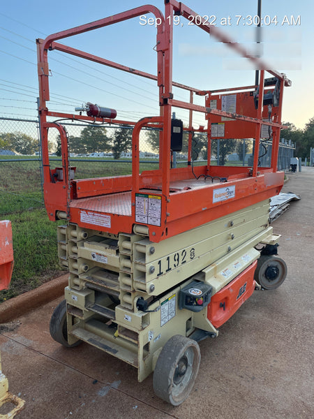 2016 JLG 3246ES