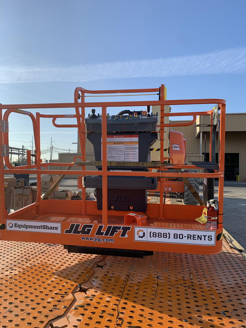 2021 JLG 450AJ