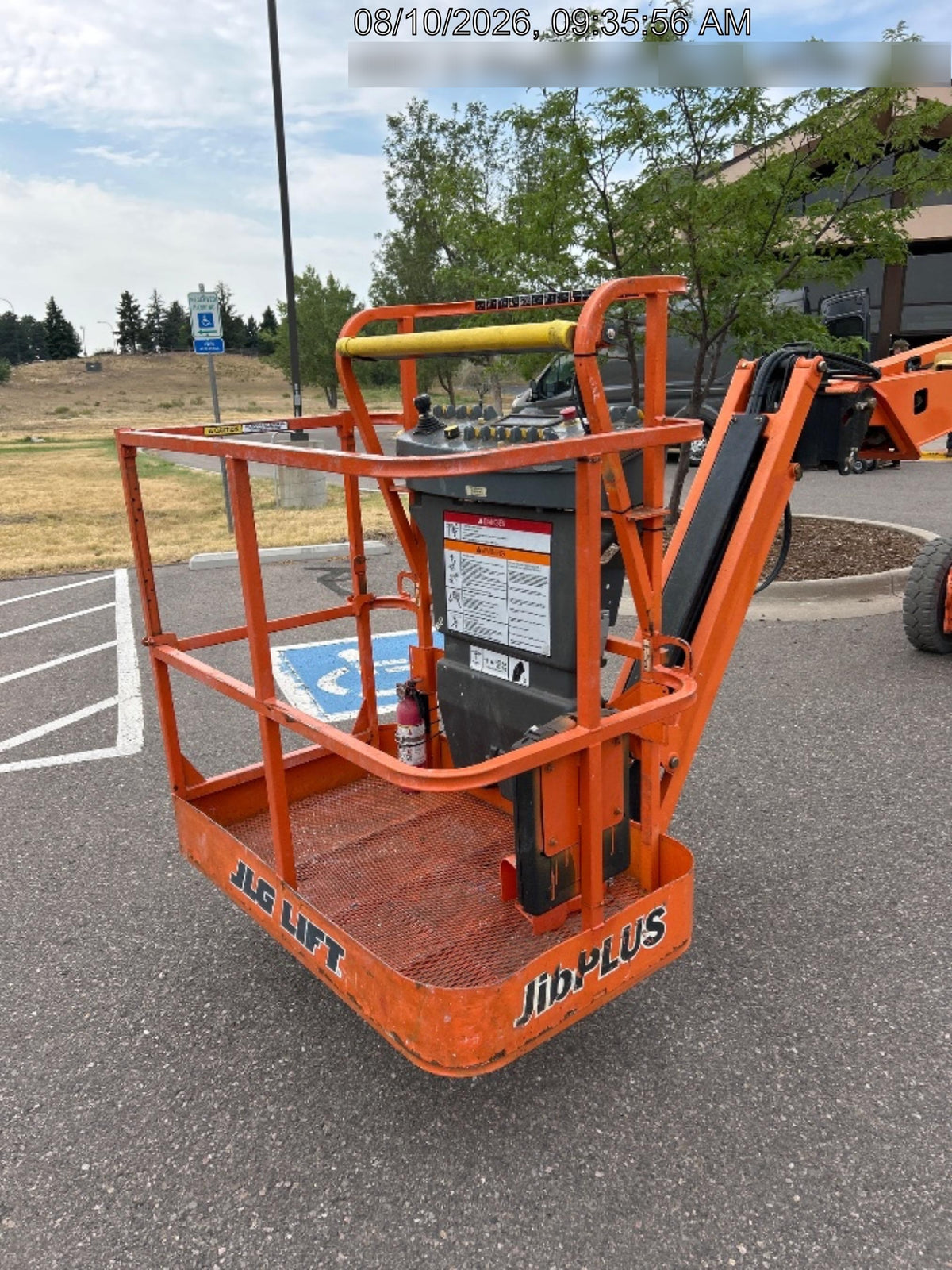 2019 JLG E400AJPN