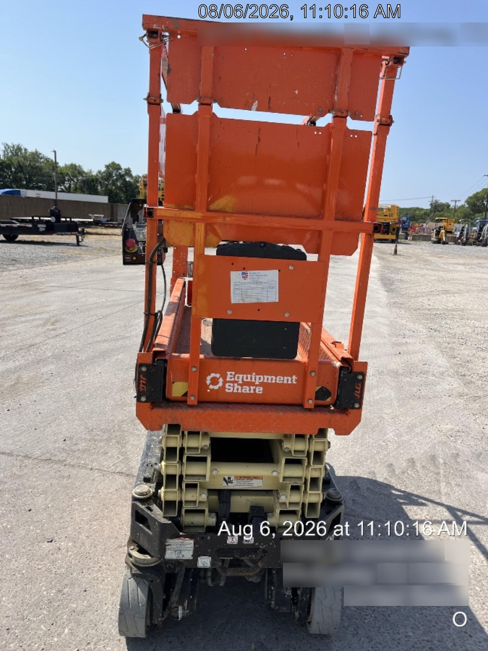 2023 JLG ES1932