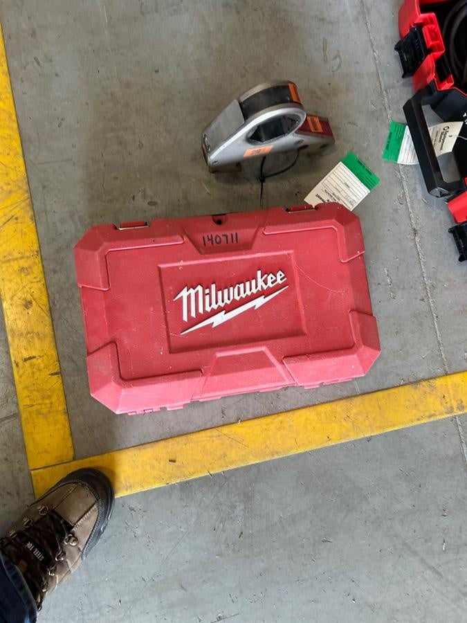 2021 MILWAUKEE 5262-21