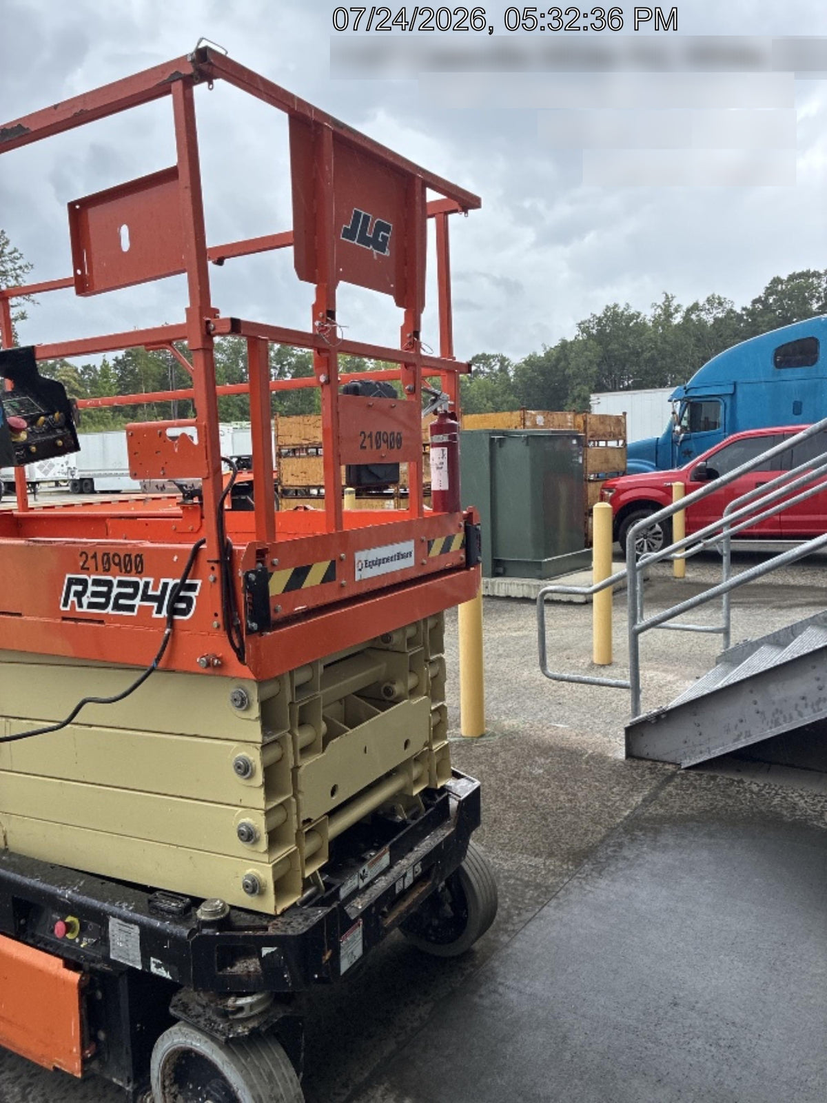 2022 JLG R3246