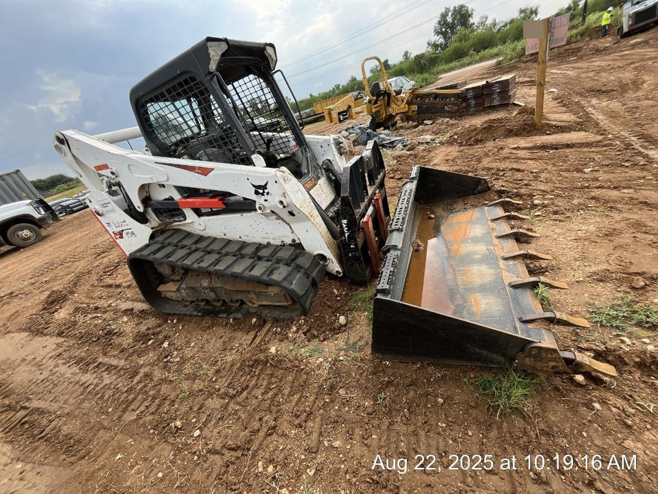 2020 KUBOTA PFL4548 Pallet Forks