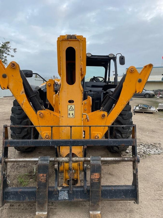 2019 JCB 510-56 74 HP w/Open ROPS, Beacon, Aux Hydraulics, Worklights, Solid Tires w/60" Carriage/Forks