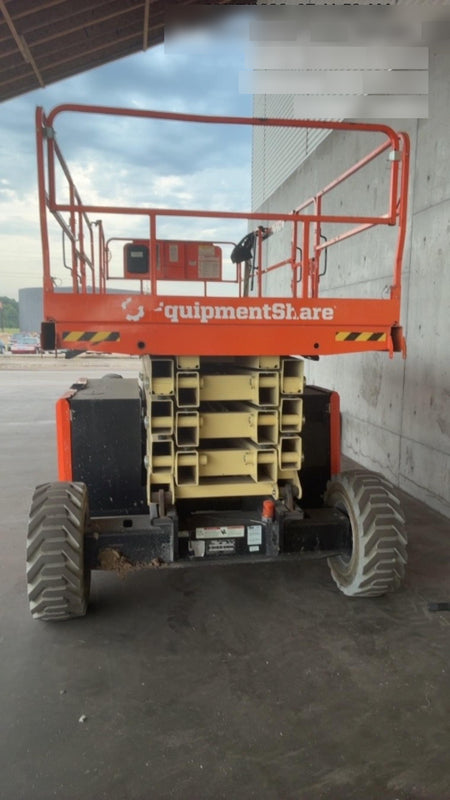 2022 JLG RT4394