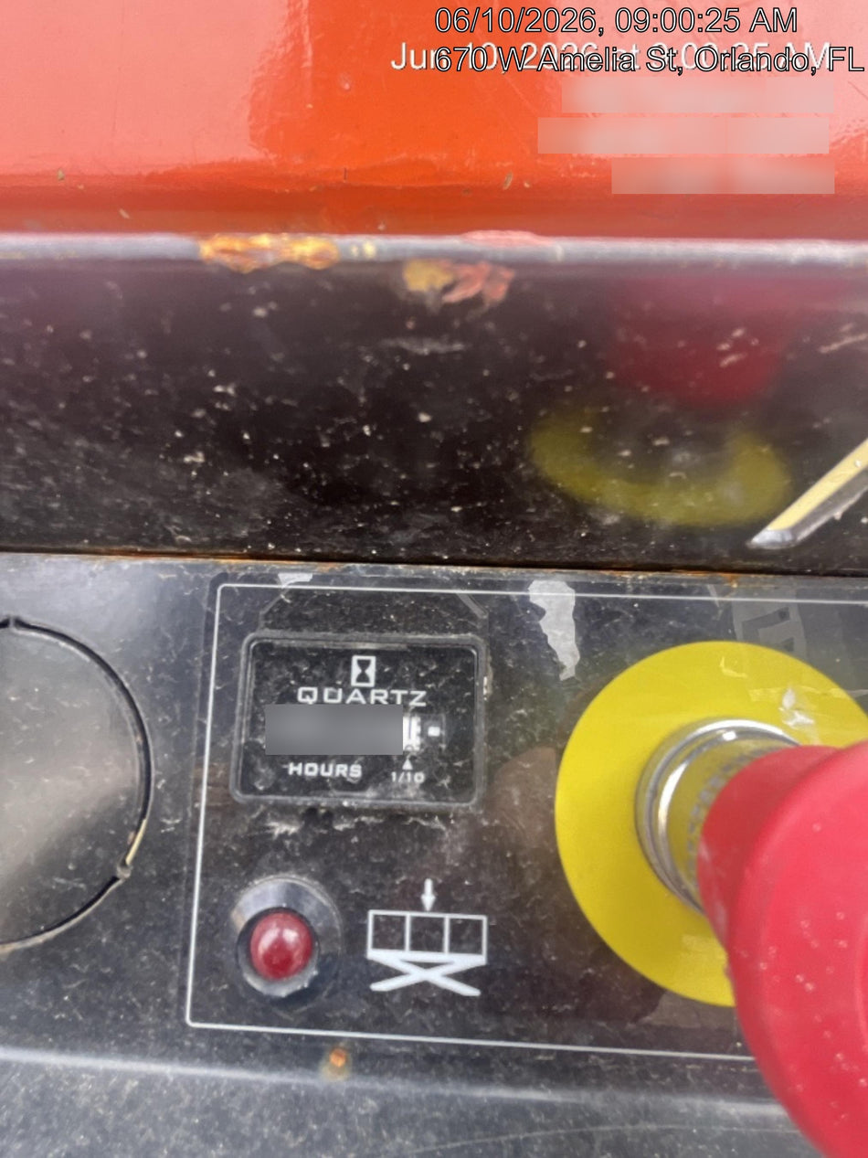 2022 JLG ES1330L