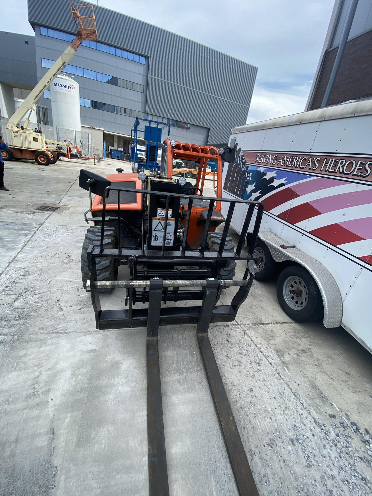 2024 JLG G5-18A
