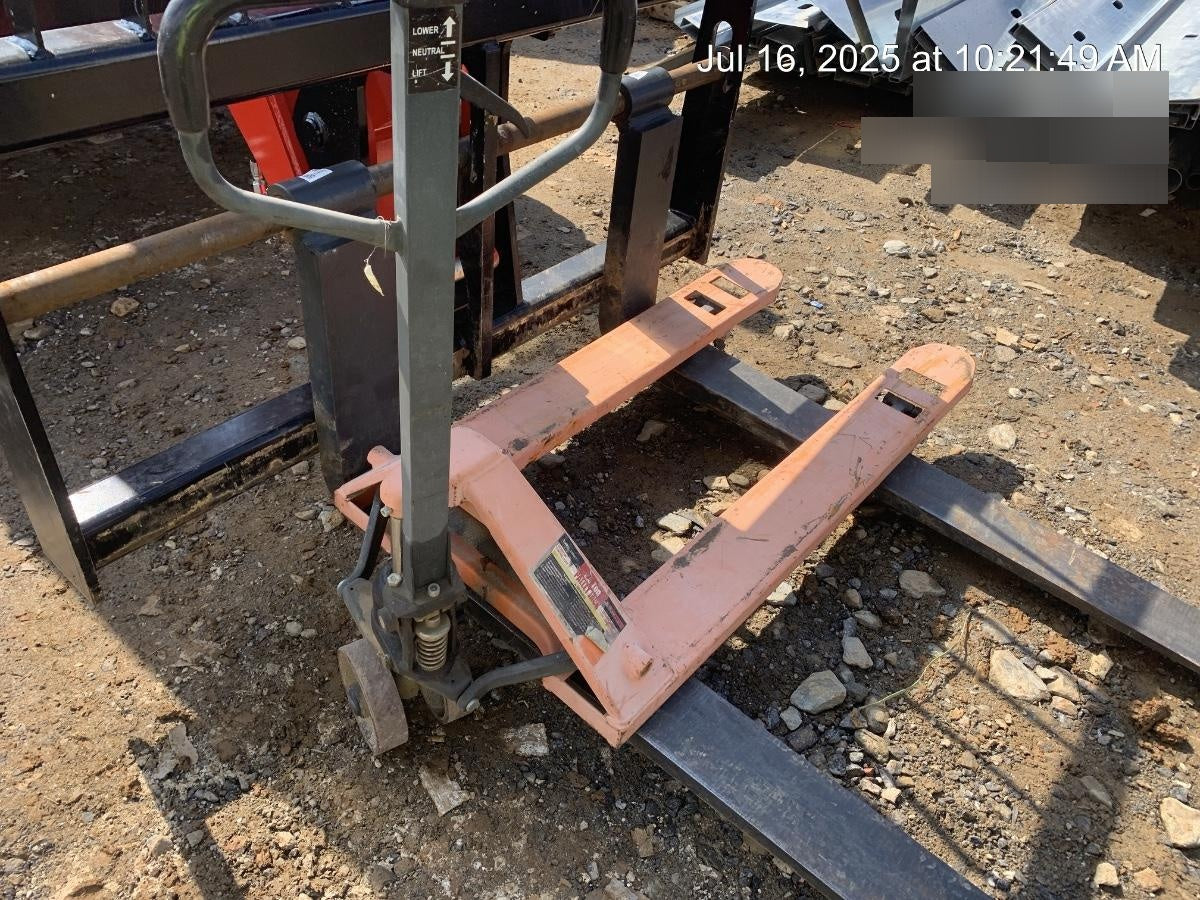 2021 HAUL MASTER 2.5 Ton Manual Pallet Jack